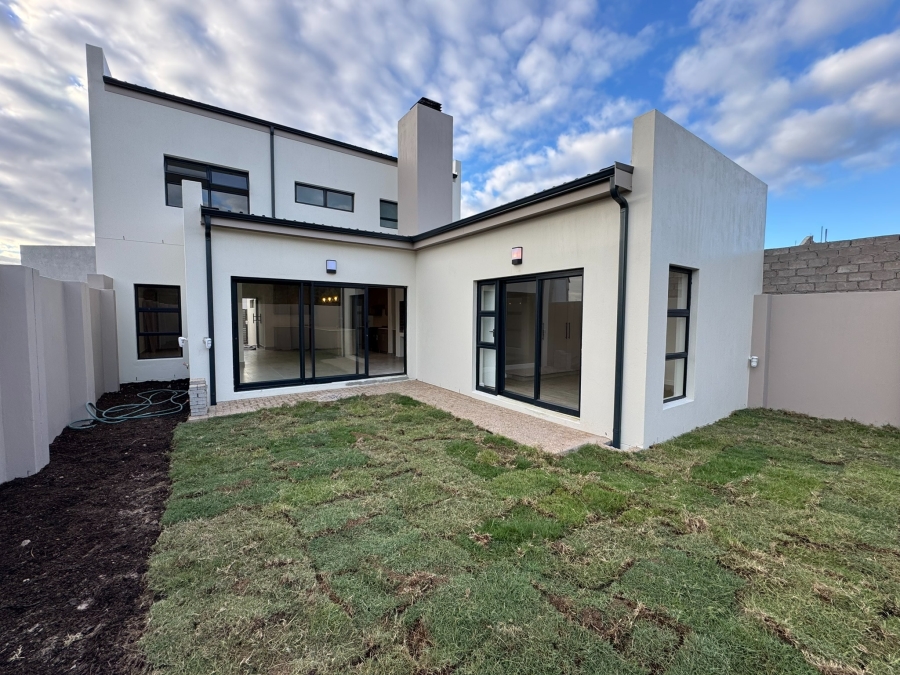 4 Bedroom Property for Sale in Sandown Western Cape